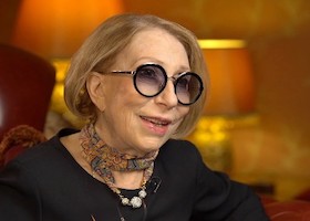 Инна Чурикова