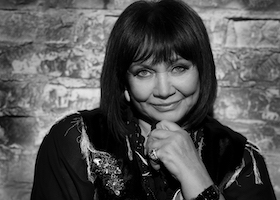 Лариса Лужина