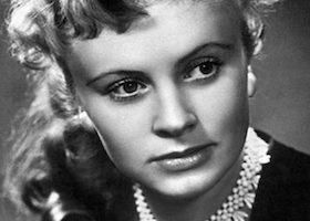 Алла Ларионова